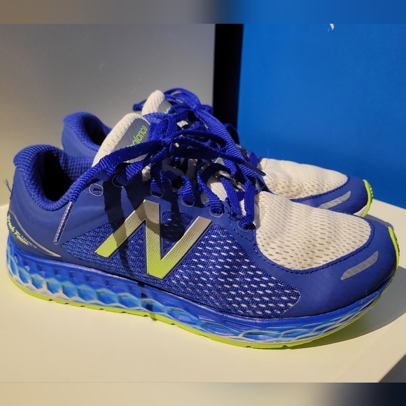 New Balance sneakers - Picture 2 of 8